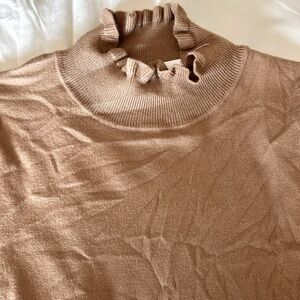 Turtle neck very soft fabric never used